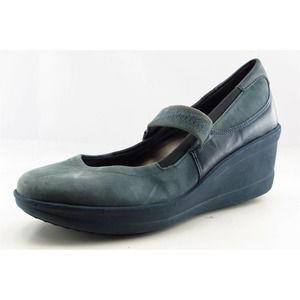 Easy Spirit Size 7 M Blue Round Toe Mary Jane Leather Women